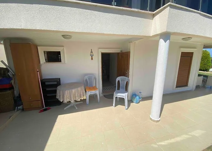 Suitable Family With Garden *