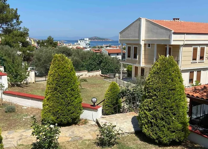 Suitable Family With Garden Ayvalik